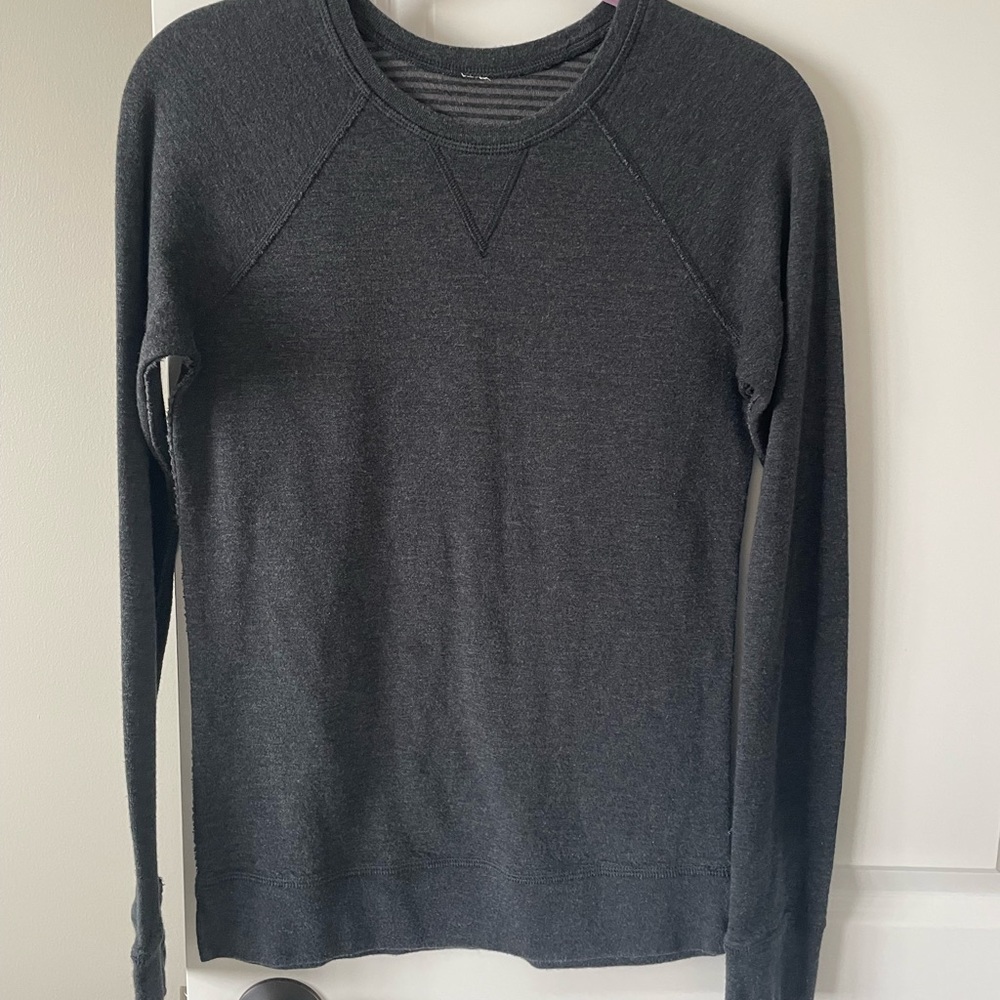 Lululemon reversible crew neck sweatshirt